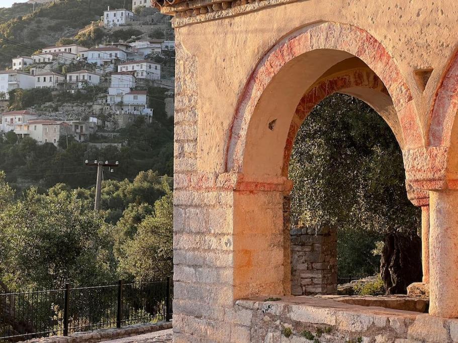 Color - South Paradise 5 * Himare